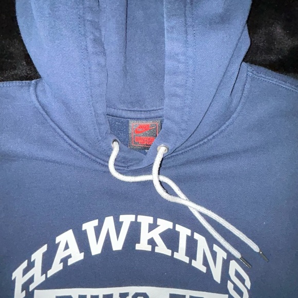 Nike “Stranger Things“ Hawkins Phys. Ed -Blue Hoodie small - Picture 3 of 3